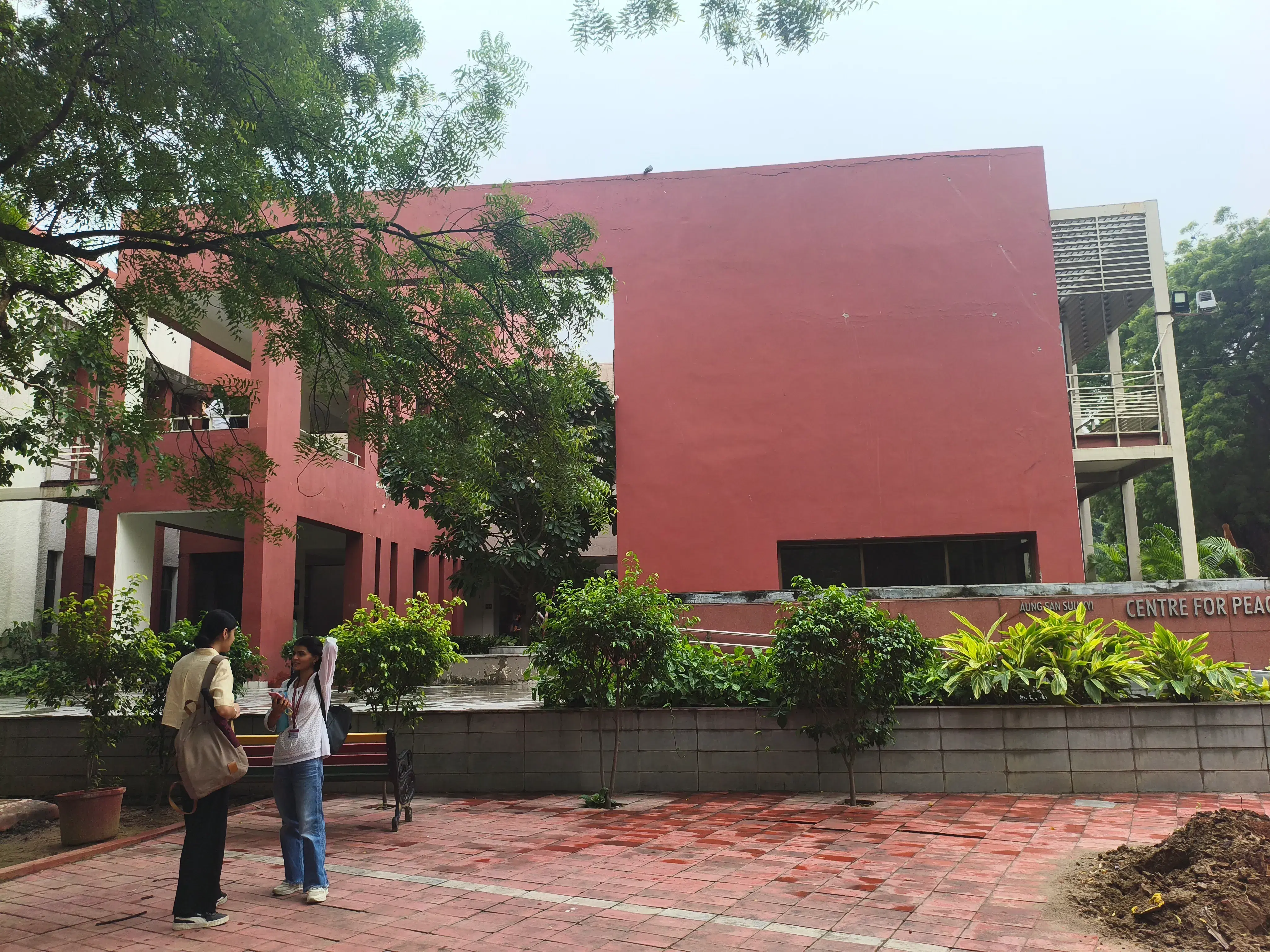 LSR Delhi Academic Building photo 8